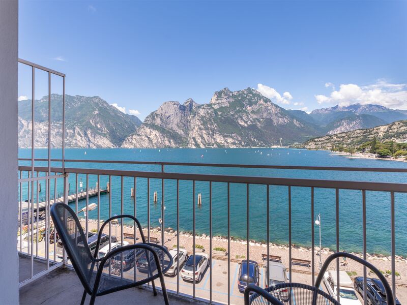 Superior Room with lake view 