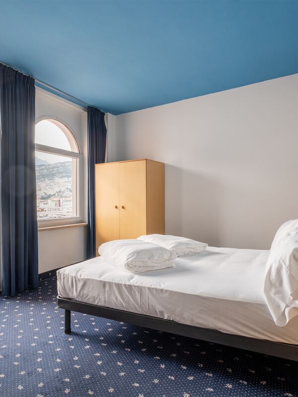 Deluxe Lake View Room 