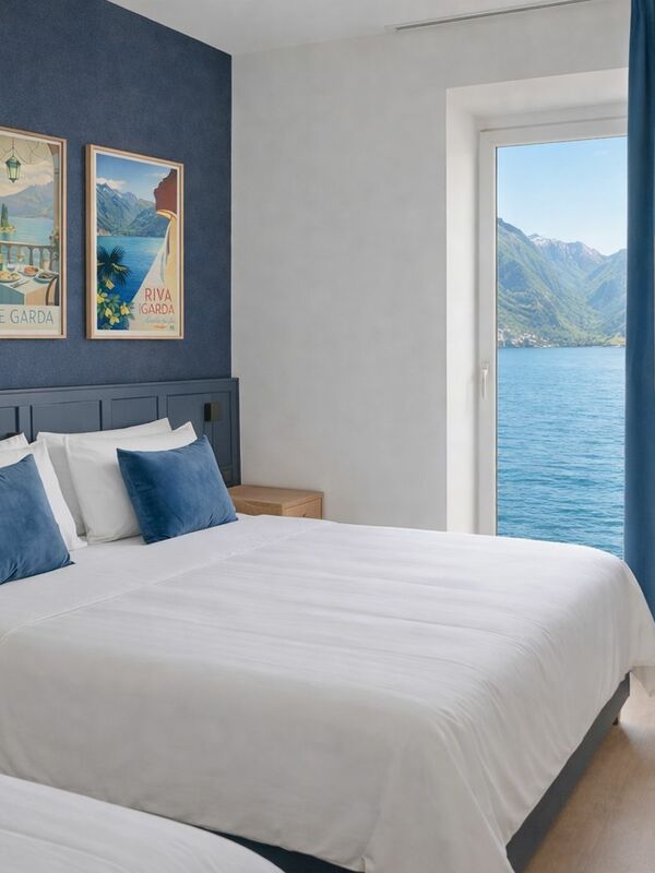 Camera Tripla Superior con Vista Lago