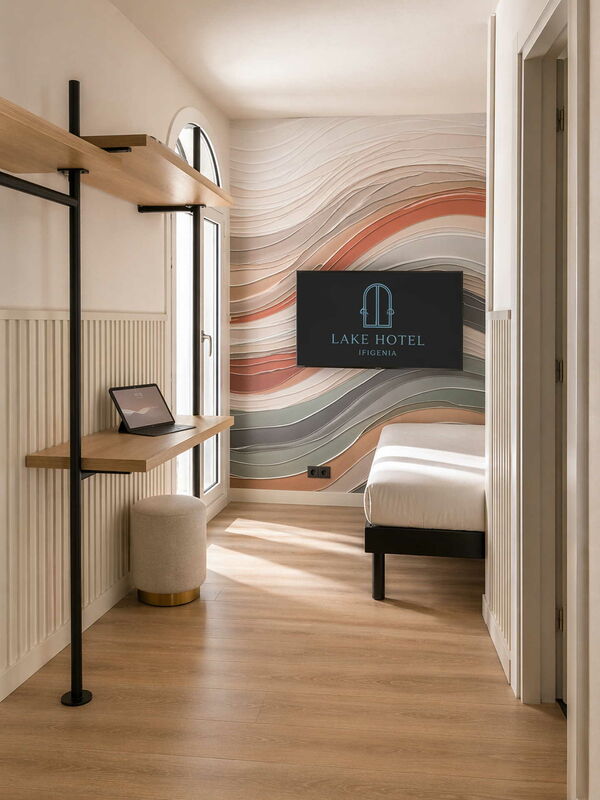 Camera Matrimoniale con vista lago