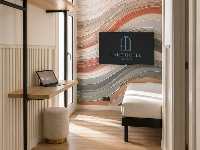 Camera Matrimoniale con vista lago